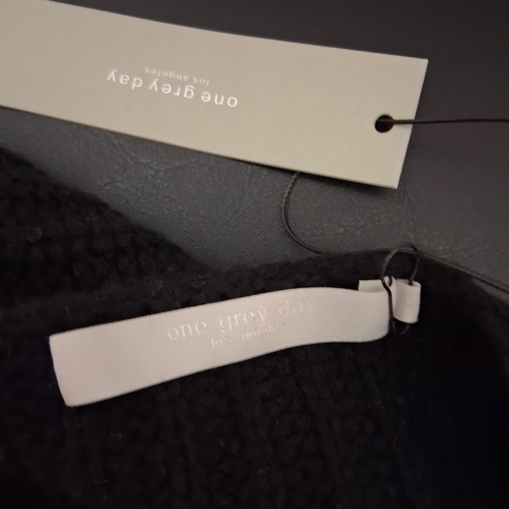 Distressed Ribbed Knit Sweater - Picture 8 of 8